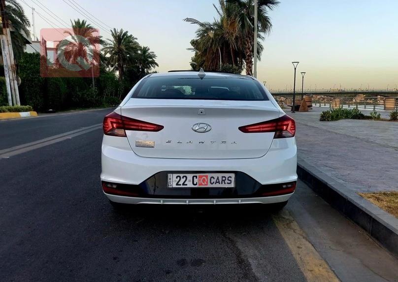 هيونداي النترا